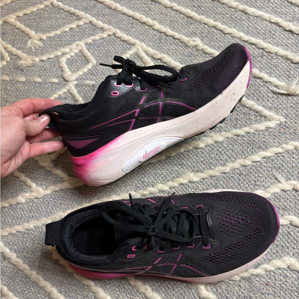 8.5W ASICS Gel Kayano 31